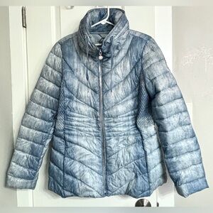 Bernardo Light Blue Faux Denim Puffer Jacket, Size Large, Like New! Cinches in!